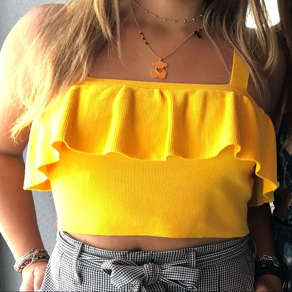 yellow croptop